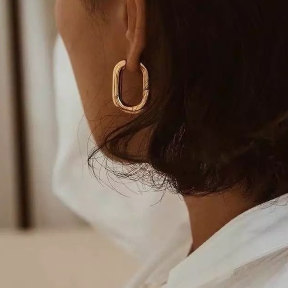 Gold Hoop earrings minimal inspired by Mejuri S925